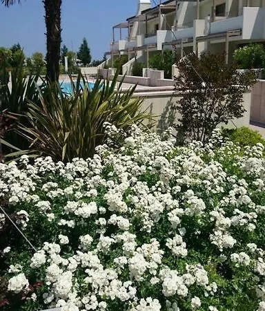 Διαμέρισμα Lido Centro Con Piscina Τζεσόλο Λίντο